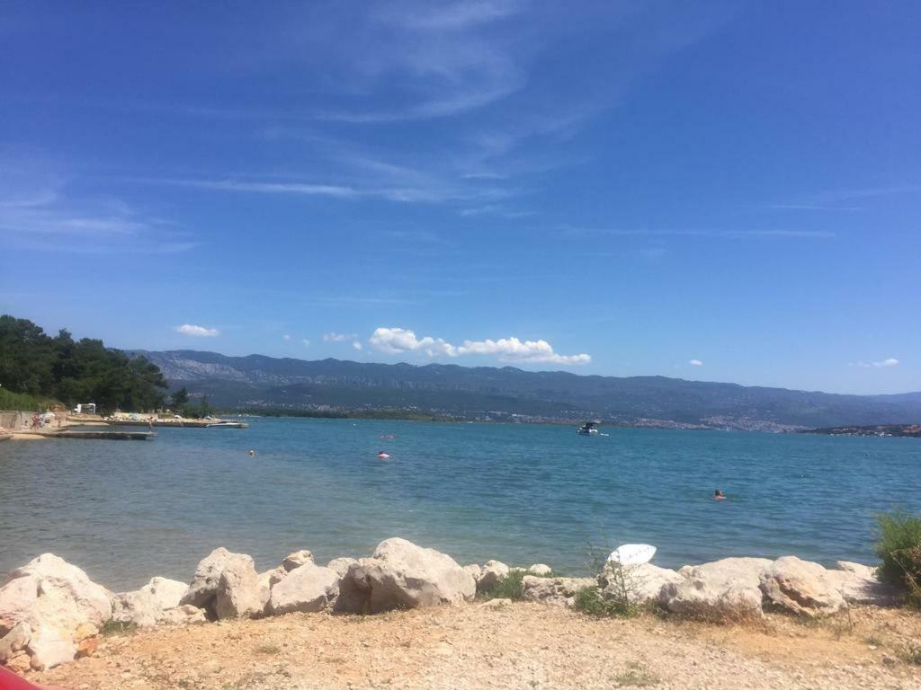 Apartments Ibis Čižići Bagian luar foto