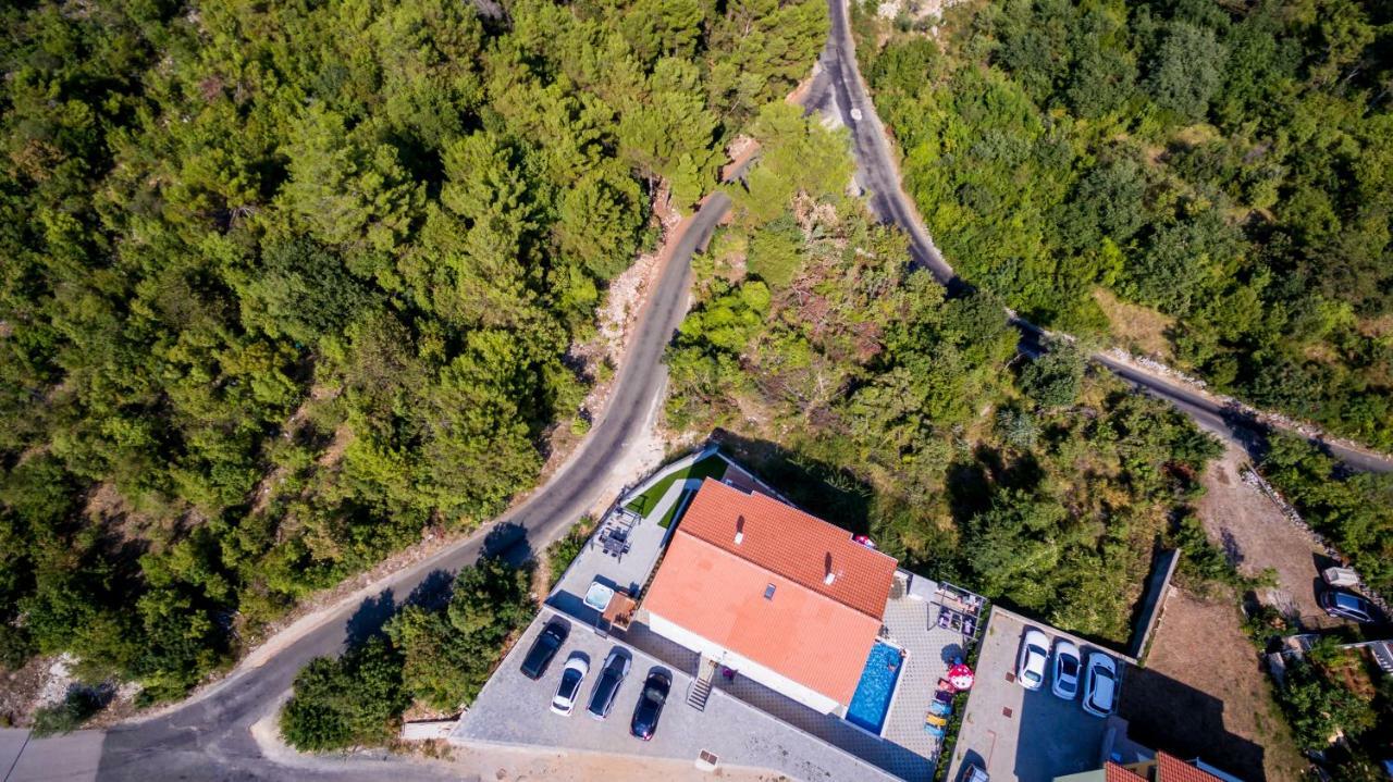 Apartments Ibis Čižići Bagian luar foto