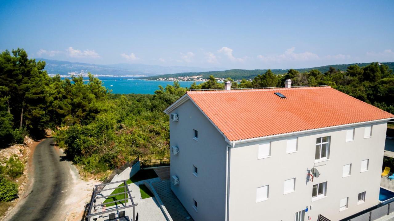 Apartments Ibis Čižići Bagian luar foto